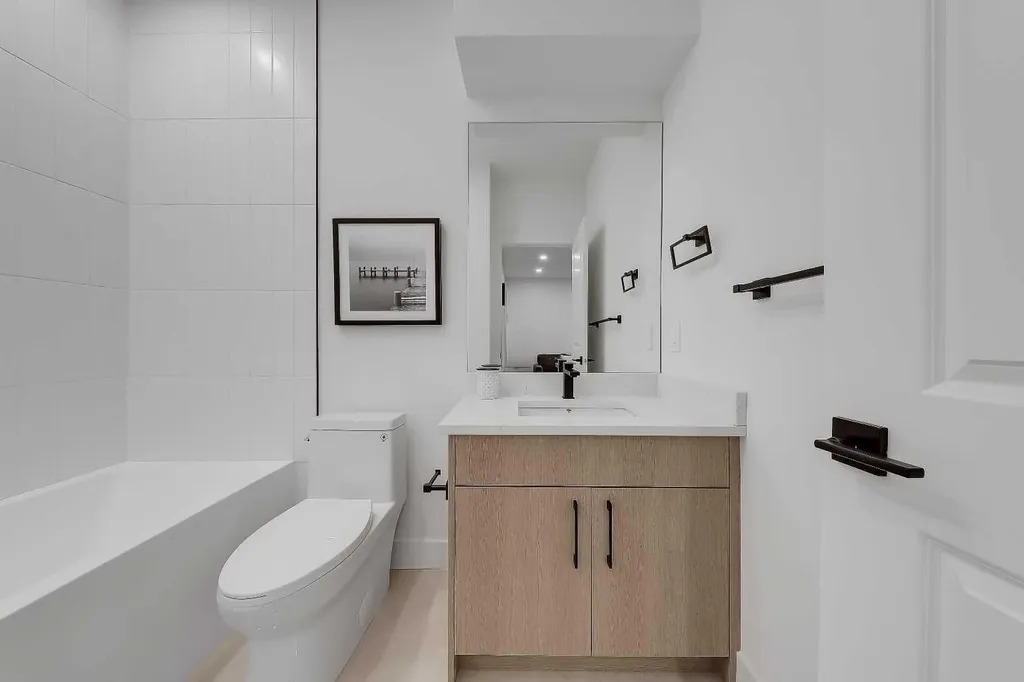 520 22 Avenue NW Calgary AB T2M 1N6