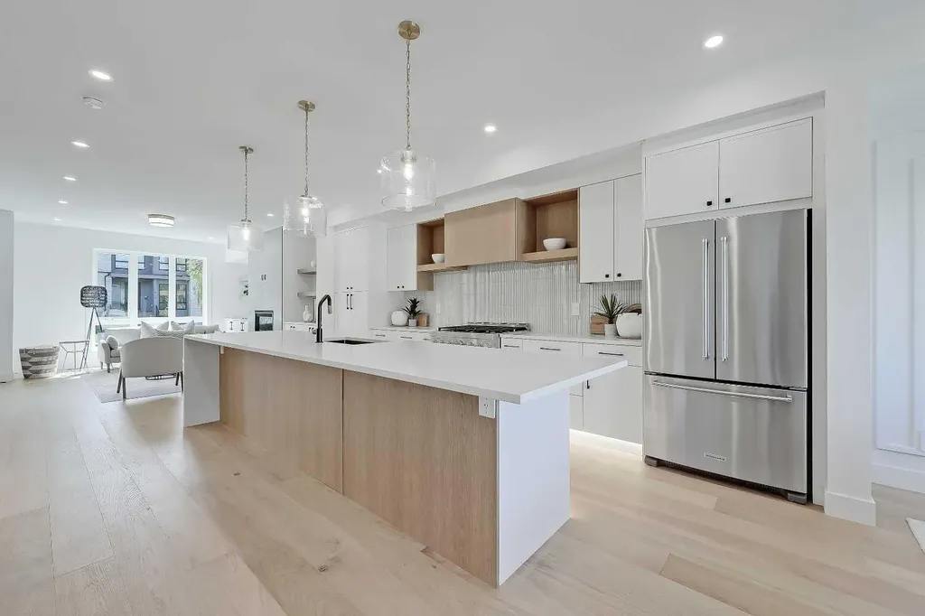520 22 Avenue NW Calgary AB T2M 1N6