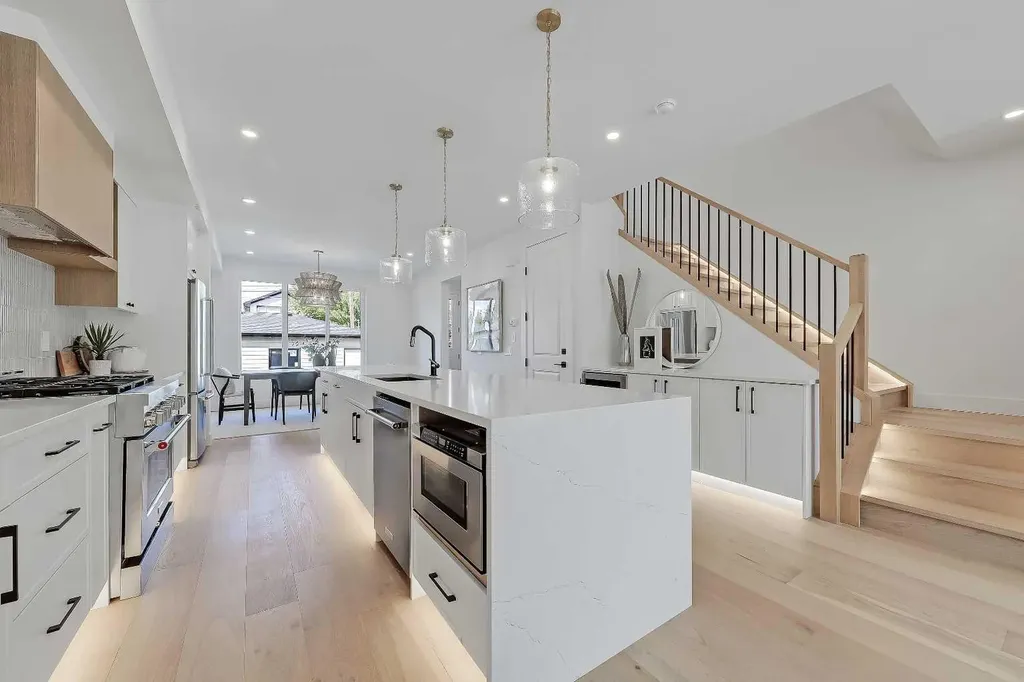 520 22 Avenue NW Calgary AB T2M 1N6
