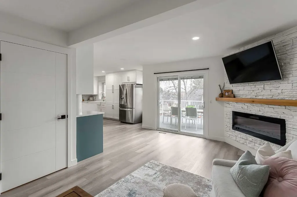 59 Rivercroft Close SE Calgary AB T2C 3X2