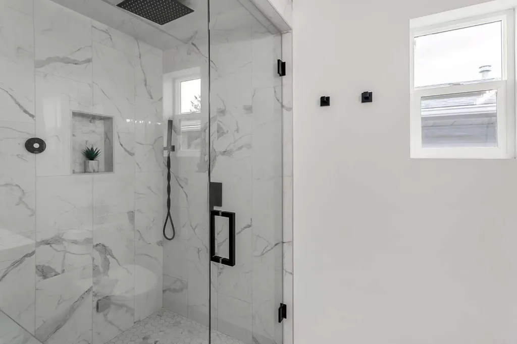 59 Rivercroft Close SE Calgary AB T2C 3X2