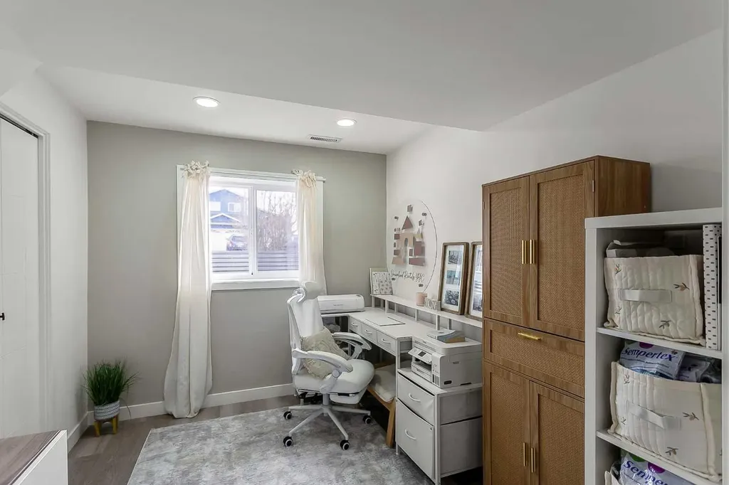 59 Rivercroft Close SE Calgary AB T2C 3X2