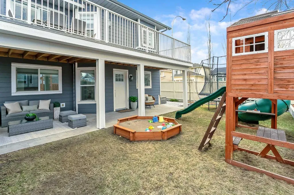 59 Rivercroft Close SE Calgary AB T2C 3X2