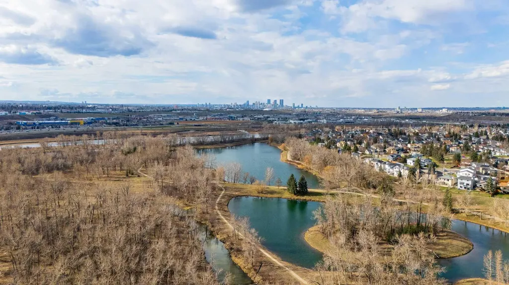 59 Rivercroft Close SE Calgary AB T2C 3X2