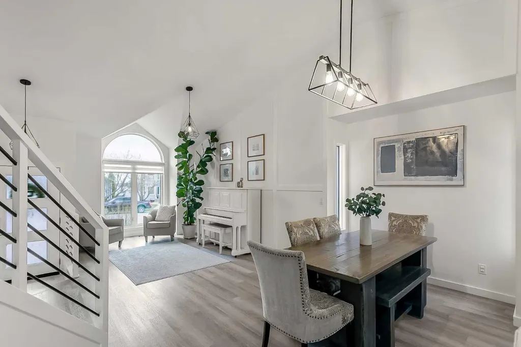 59 Rivercroft Close SE Calgary AB T2C 3X2