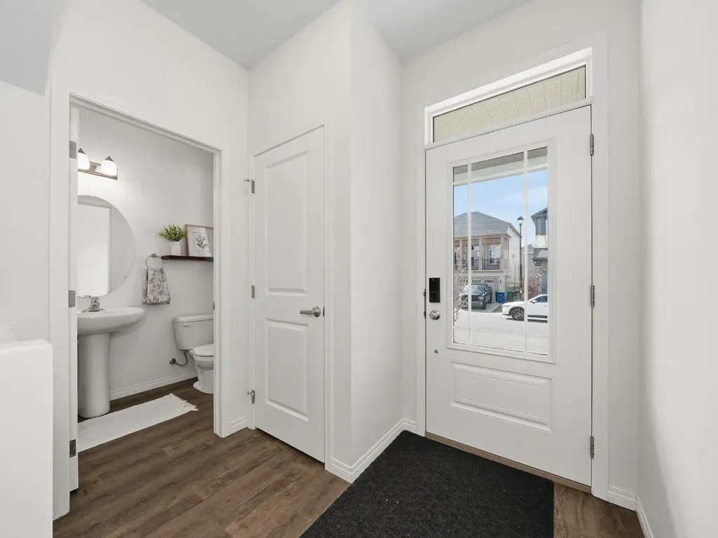 414 Windrow Common SW Airdrie AB T4B 4K4
