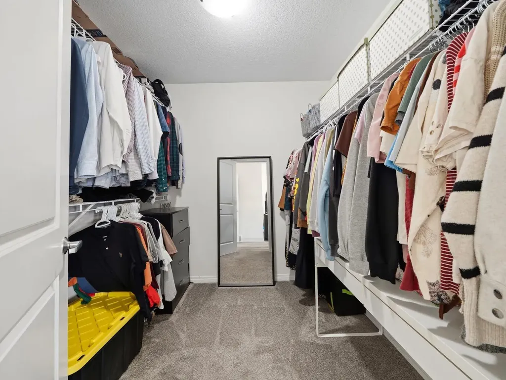 414 Windrow Common SW Airdrie AB T4B 4K4