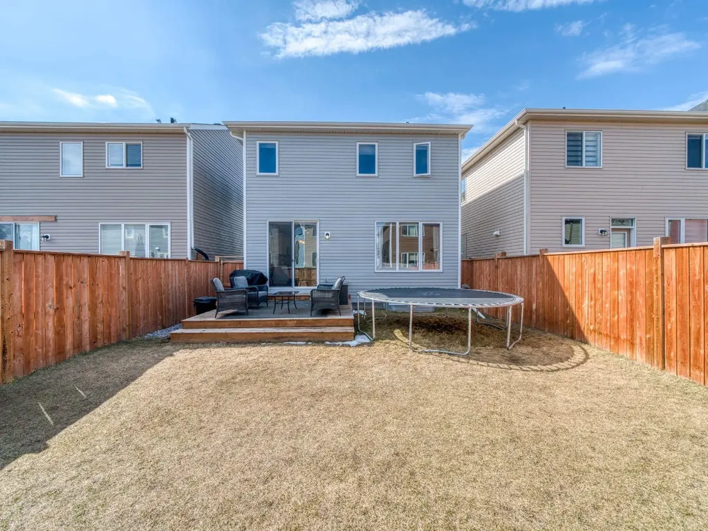 414 Windrow Common SW Airdrie AB T4B 4K4