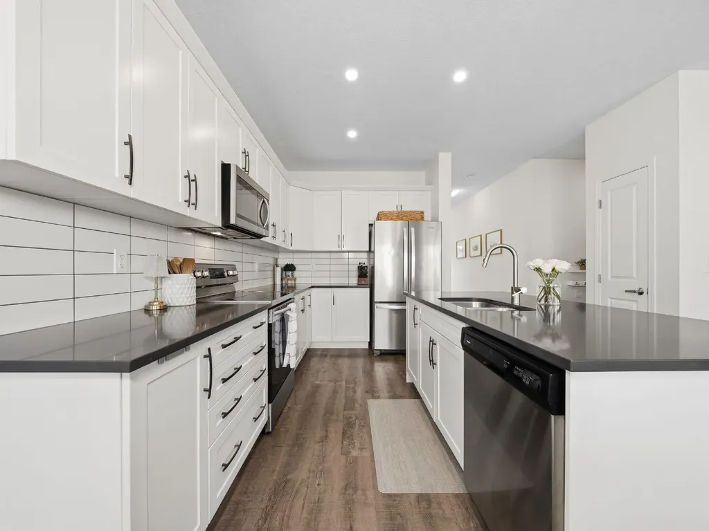 414 Windrow Common SW Airdrie AB T4B 4K4