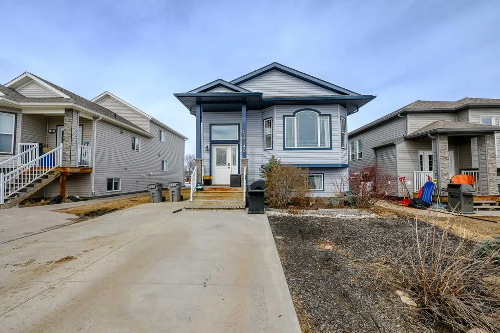 11514 75 Avenue Grande Prairie AB T8W 0J4