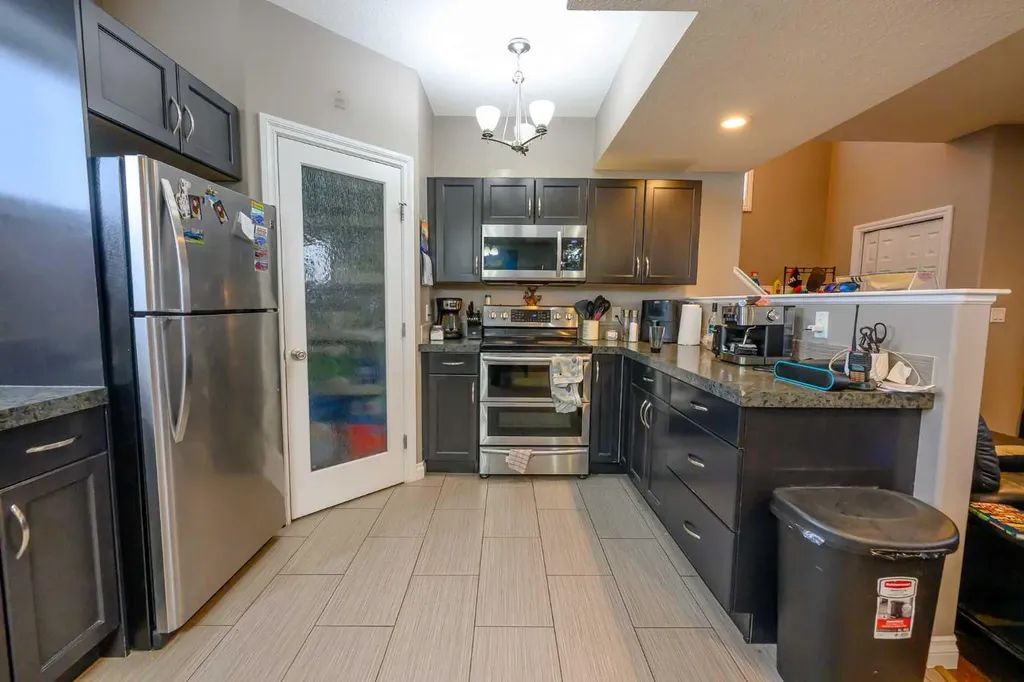 11514 75 Avenue Grande Prairie AB T8W 0J4