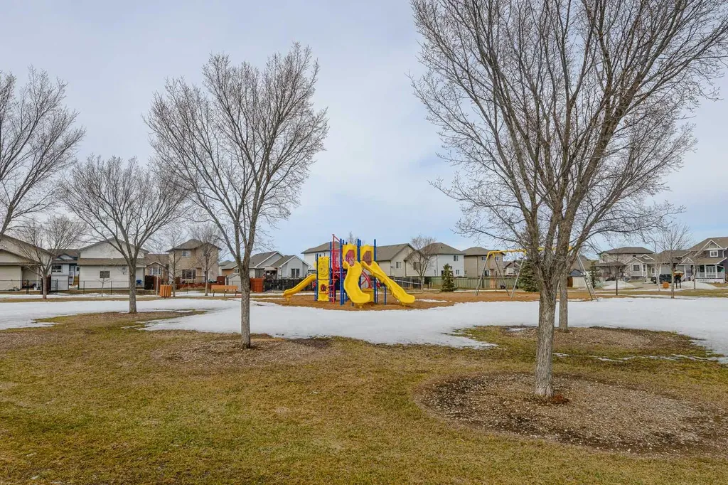 11514 75 Avenue Grande Prairie AB T8W 0J4