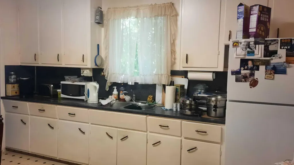 227 6 Street Drumheller AB T0J1B0