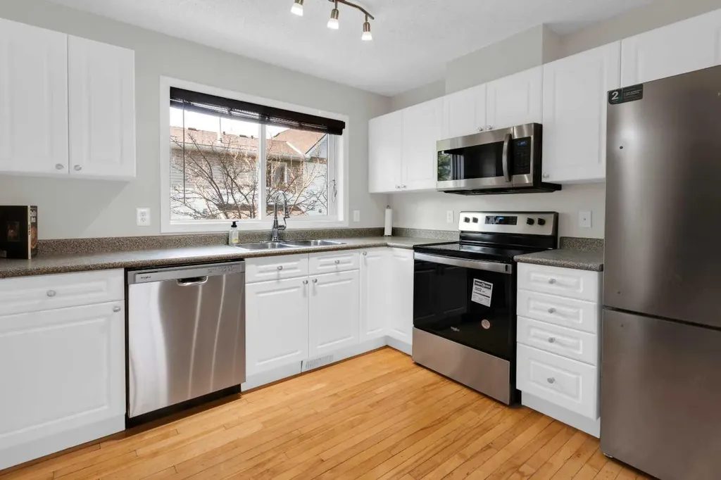 155 Tuscany Springs Gardens NW Calgary AB T3L2R5