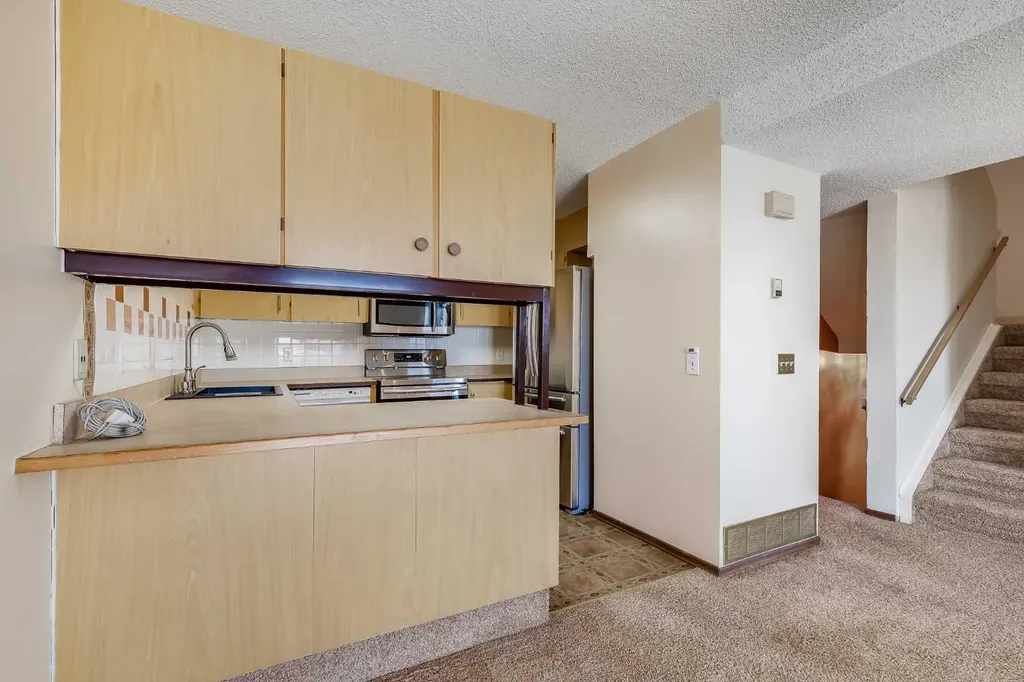 3705 Fonda Way SE Calgary AB T2A 6G9