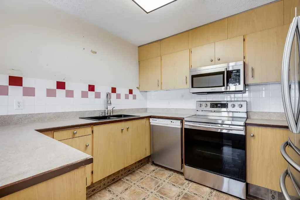 3705 Fonda Way SE Calgary AB T2A 6G9