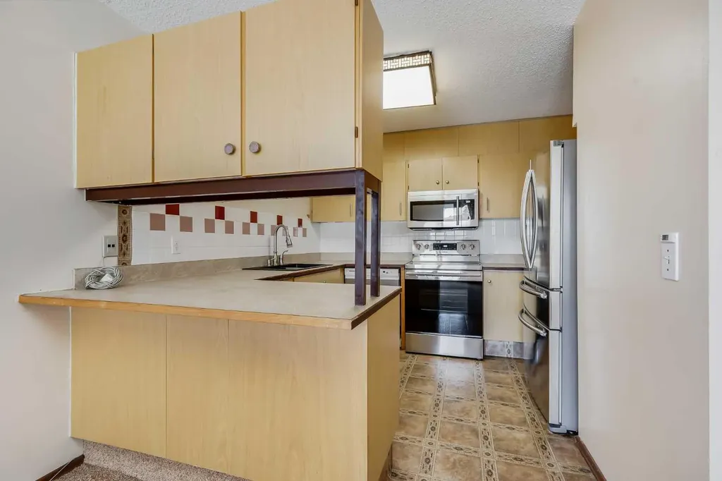 3705 Fonda Way SE Calgary AB T2A 6G9