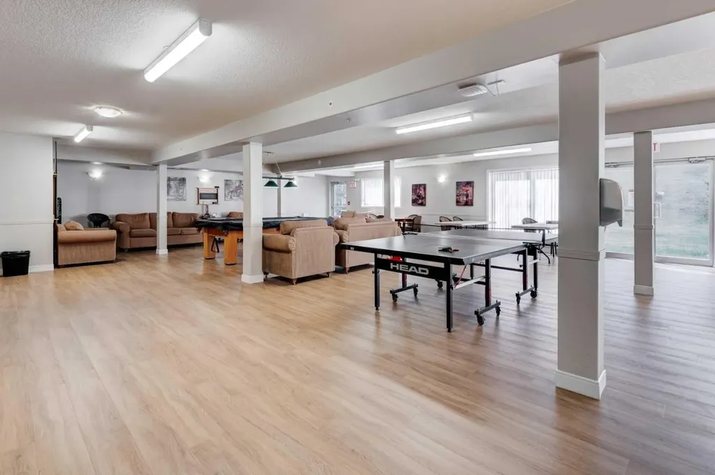5000 Somervale Court SW Calgary AB T2Y 4M1