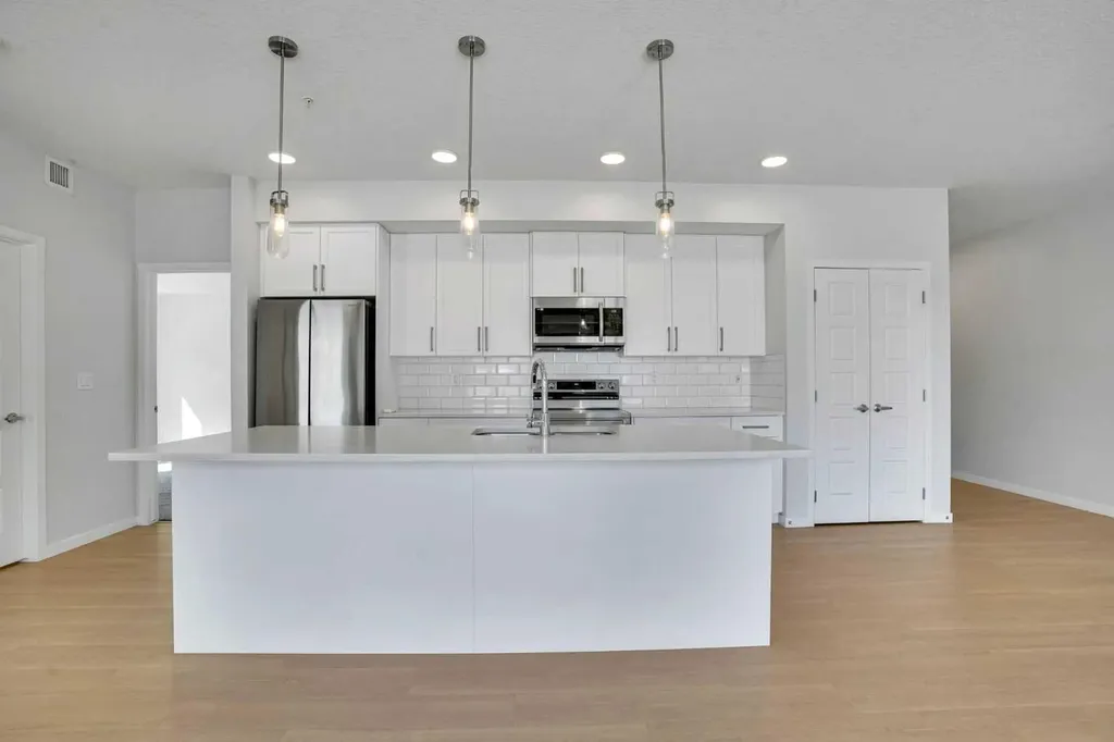 33 Carringham Gate NW Calgary AB t3p2h6