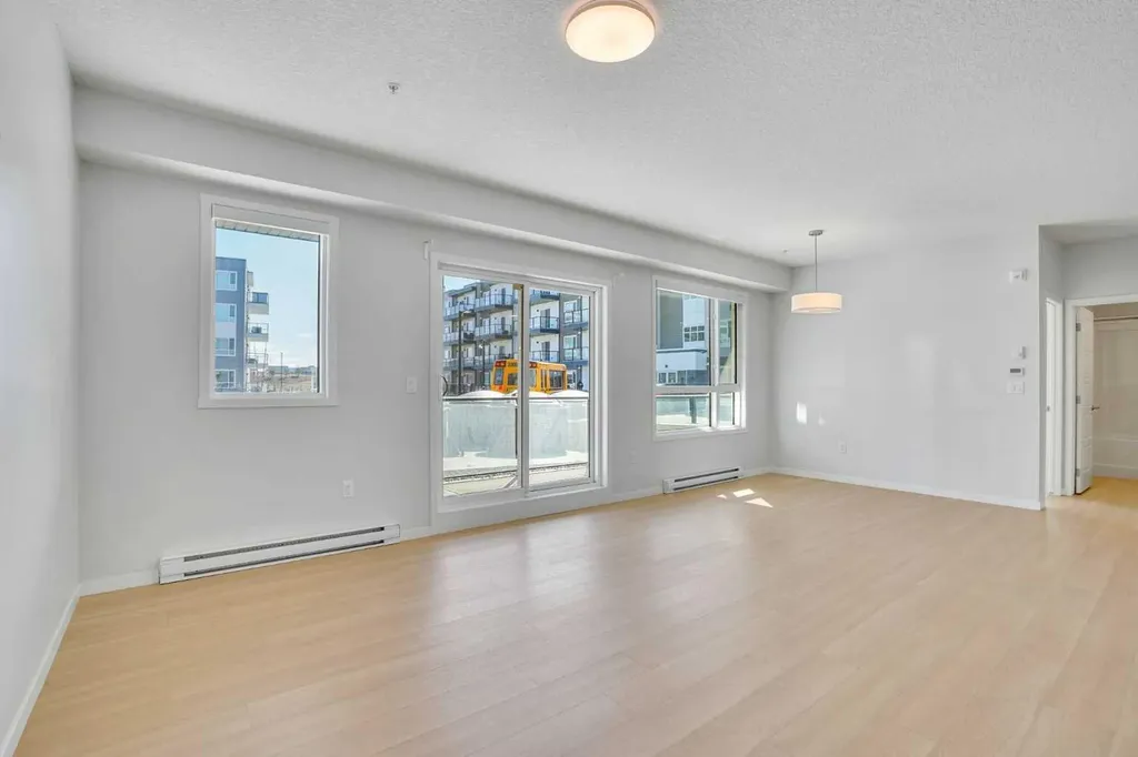 33 Carringham Gate NW Calgary AB t3p2h6