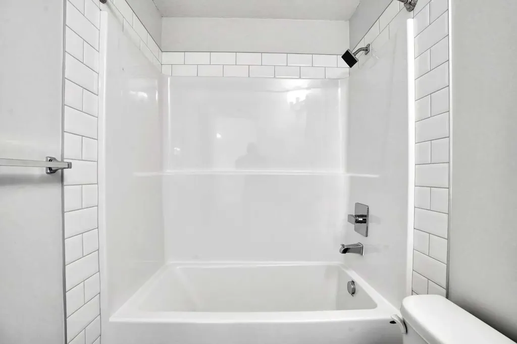 33 Carringham Gate NW Calgary AB t3p2h6