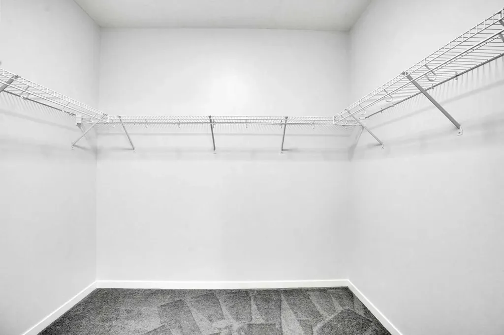 33 Carringham Gate NW Calgary AB t3p2h6
