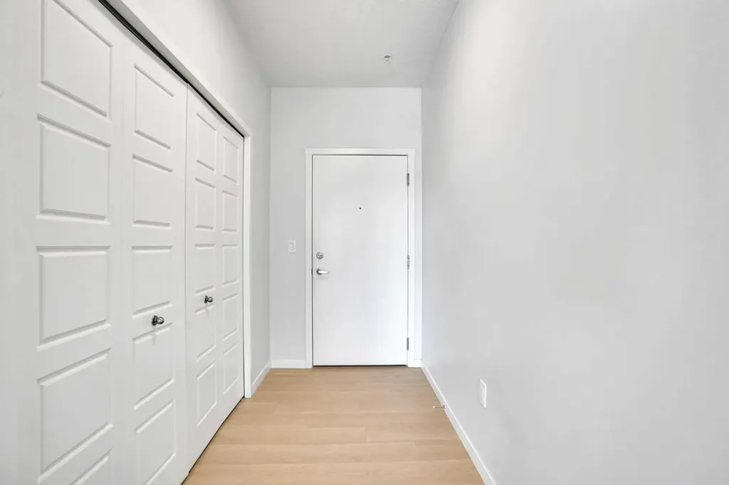 33 Carringham Gate NW Calgary AB t3p2h6