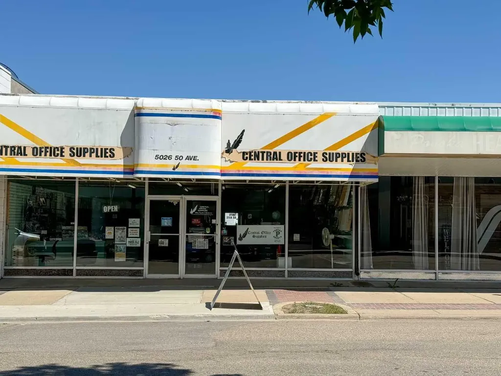 5026 50 Avenue Ponoka AB T4J1G3