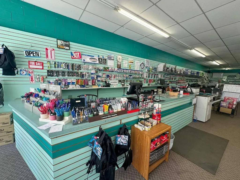 5026 50 Avenue Ponoka AB T4J1G3