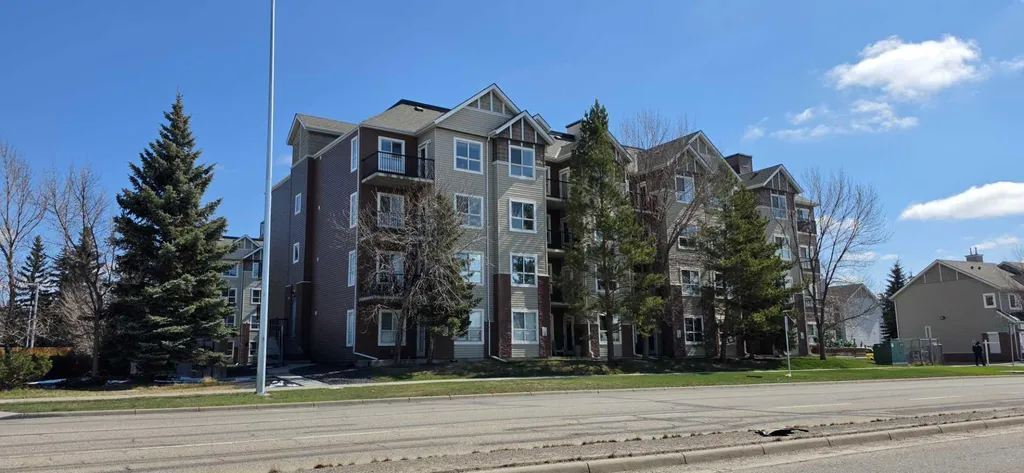 73 Erin Woods Court SE Calgary AB T2B3V2
