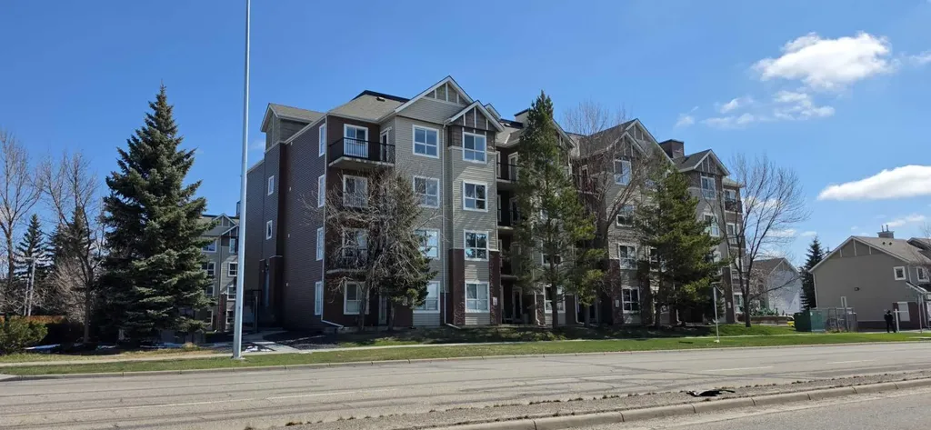 73 Erin Woods Court SE Calgary AB T2B3V2