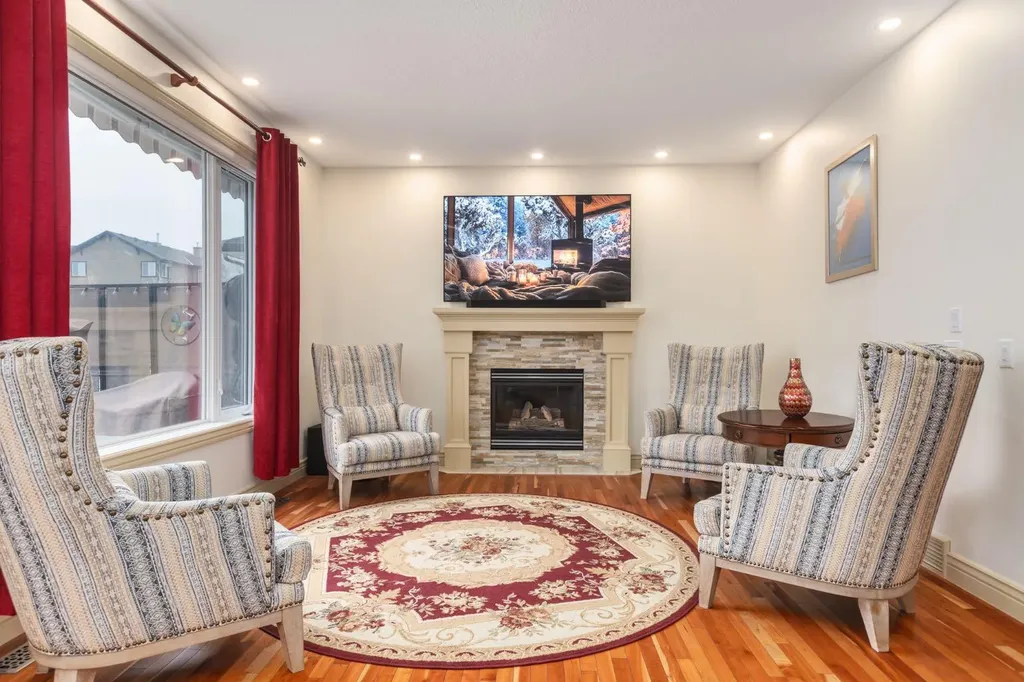 401 Marina Drive Chestermere AB T1X 1V8