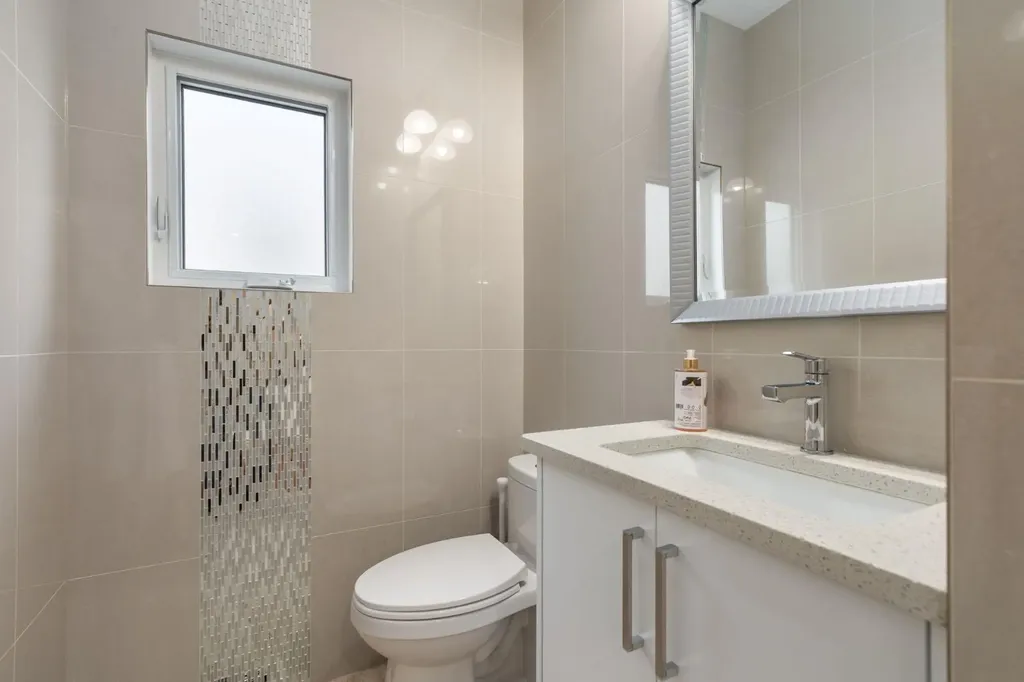 401 Marina Drive Chestermere AB T1X 1V8