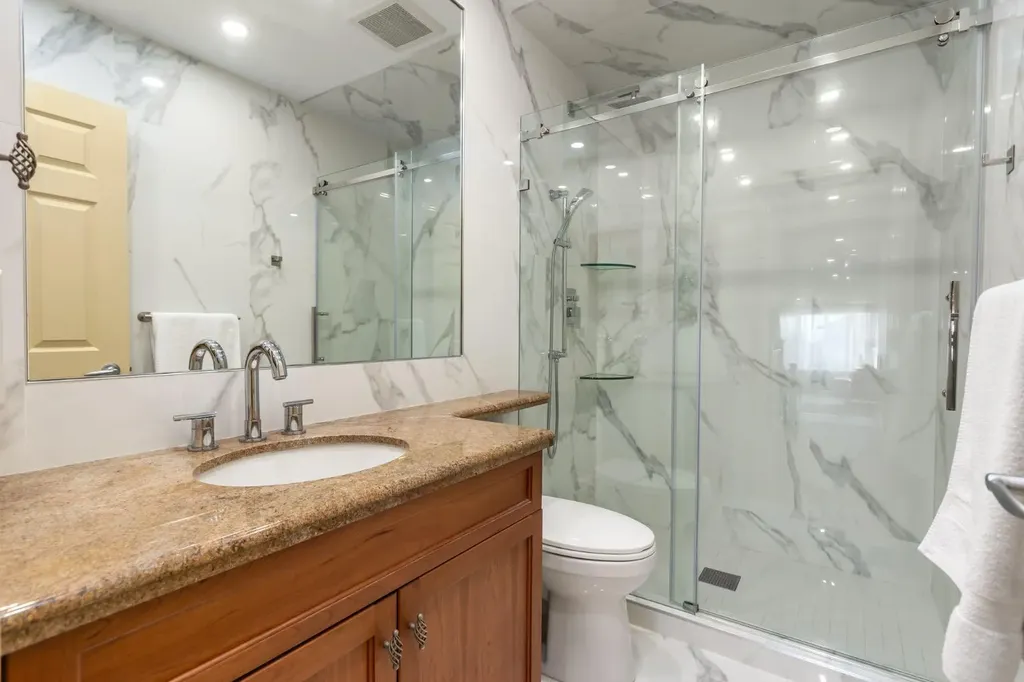 401 Marina Drive Chestermere AB T1X 1V8