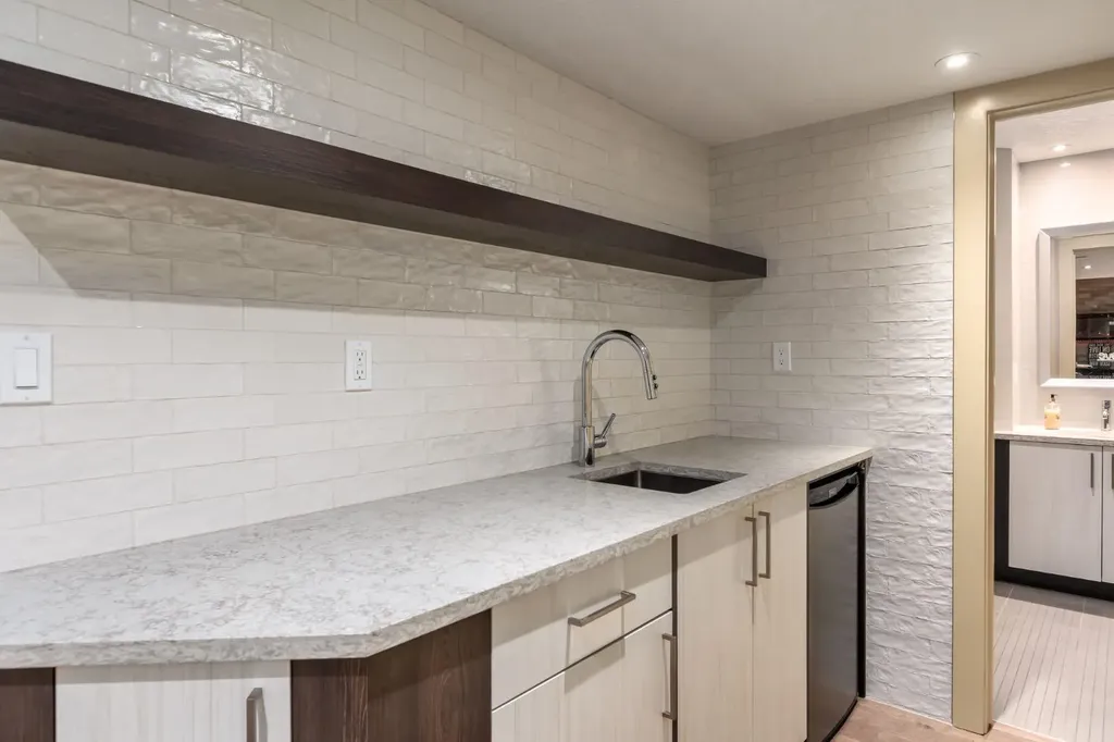 401 Marina Drive Chestermere AB T1X 1V8