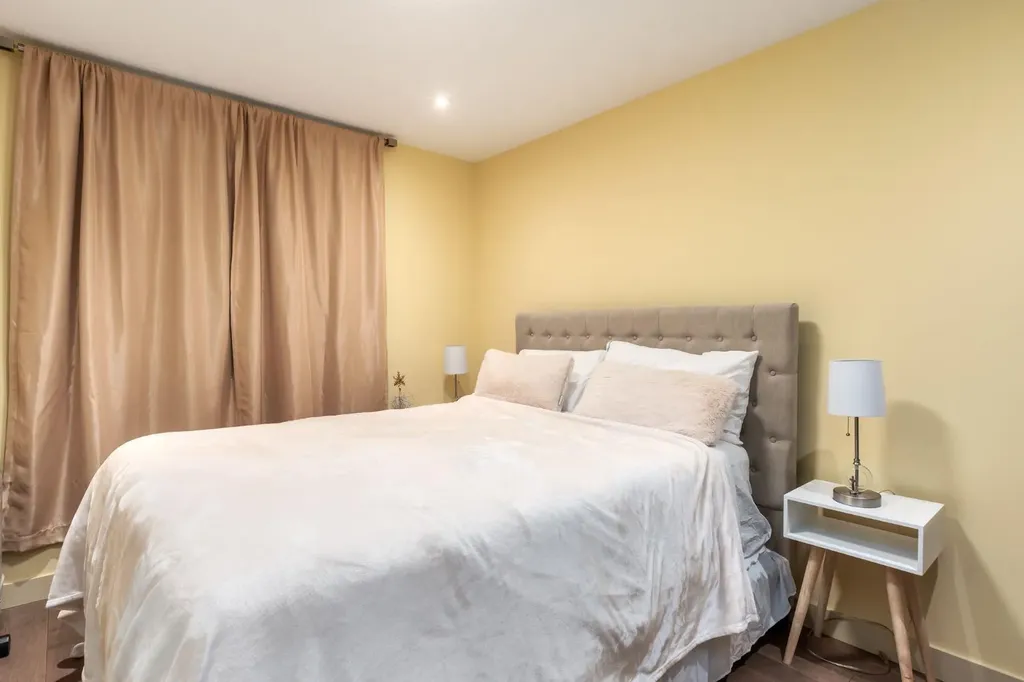 401 Marina Drive Chestermere AB T1X 1V8