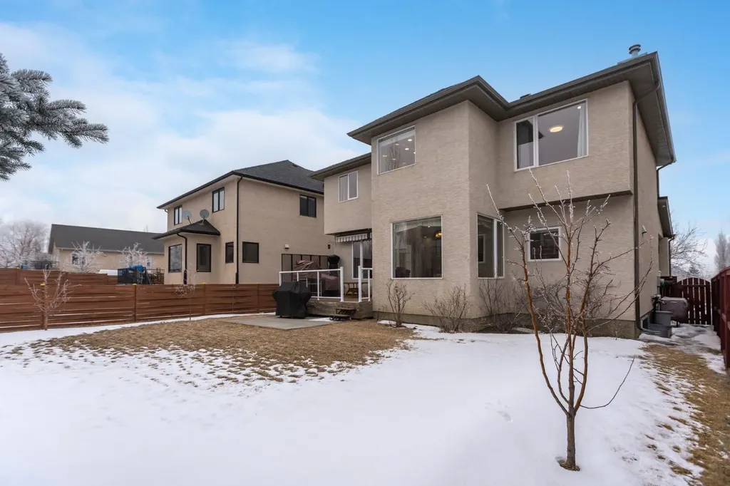 401 Marina Drive Chestermere AB T1X 1V8
