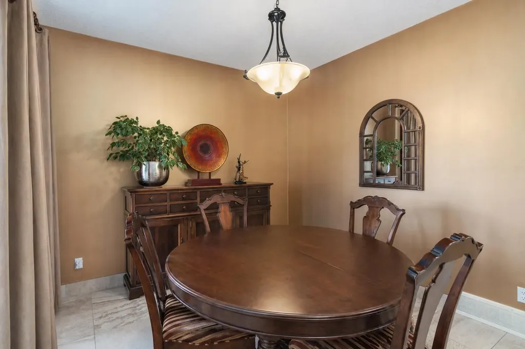401 Marina Drive Chestermere AB T1X 1V8