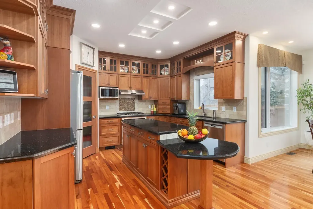 401 Marina Drive Chestermere AB T1X 1V8