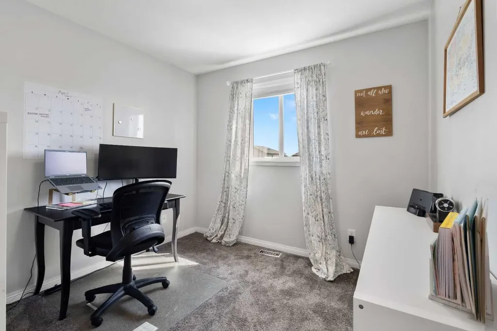 15 Skara Brae Close Carstairs AB T0M 0N0