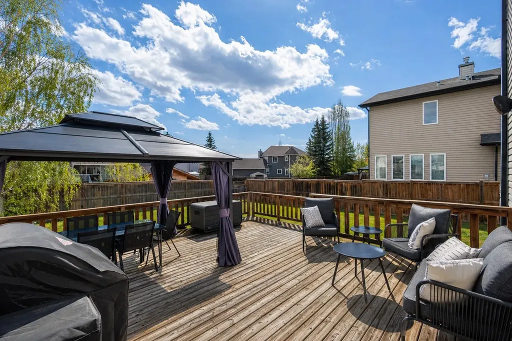 15 Skara Brae Close Carstairs AB T0M 0N0