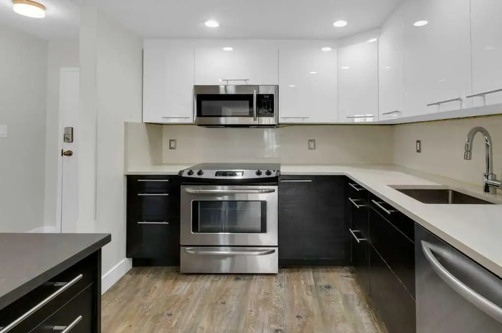 3402 Parkdale Boulevard NW Calgary AB T2N 3T4