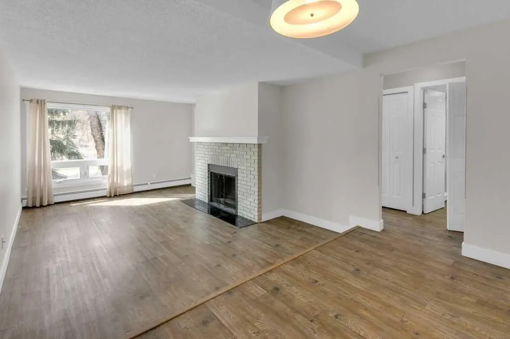 3402 Parkdale Boulevard NW Calgary AB T2N 3T4