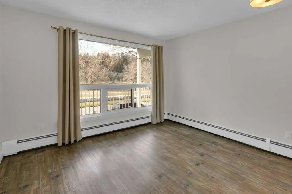3402 Parkdale Boulevard NW Calgary AB T2N 3T4