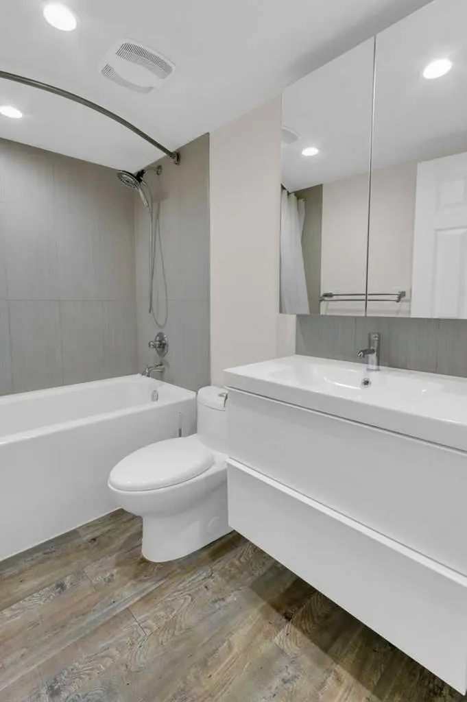 3402 Parkdale Boulevard NW Calgary AB T2N 3T4