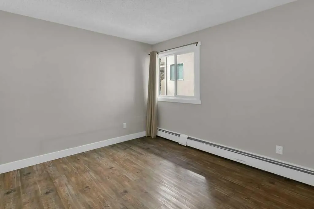 3402 Parkdale Boulevard NW Calgary AB T2N 3T4