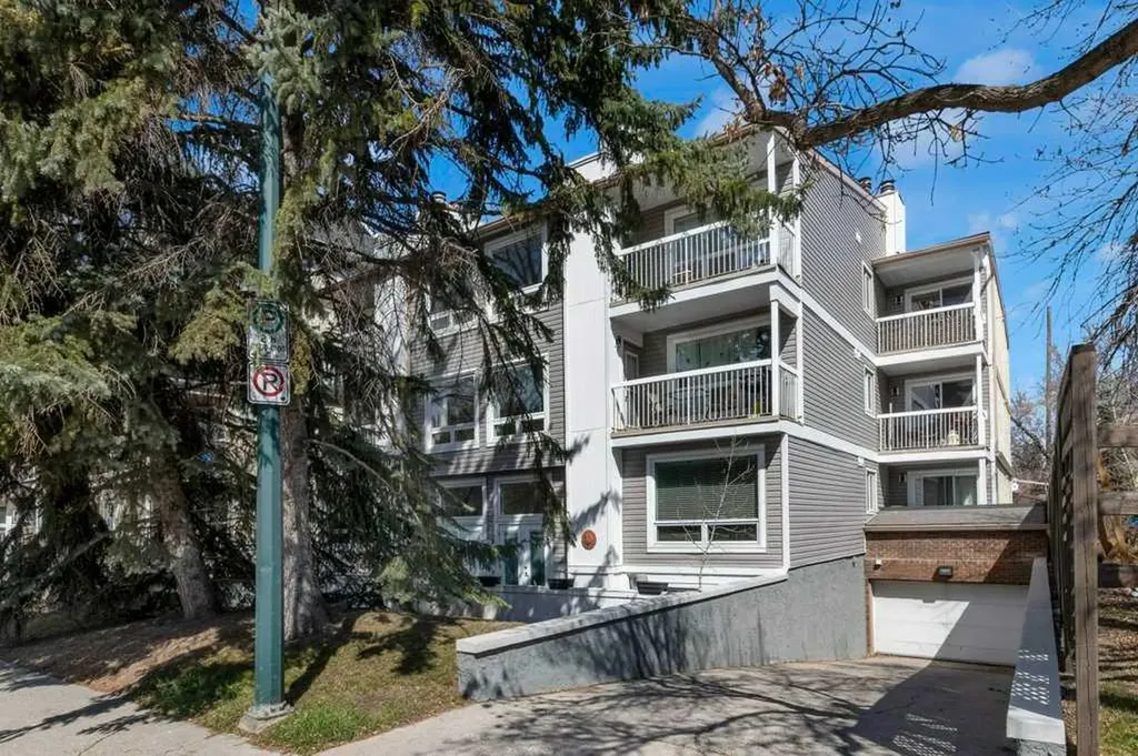 3402 Parkdale Boulevard NW Calgary AB T2N 3T4