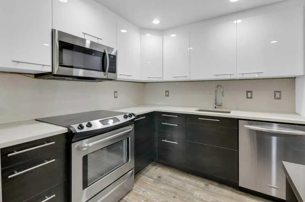 3402 Parkdale Boulevard NW Calgary AB T2N 3T4