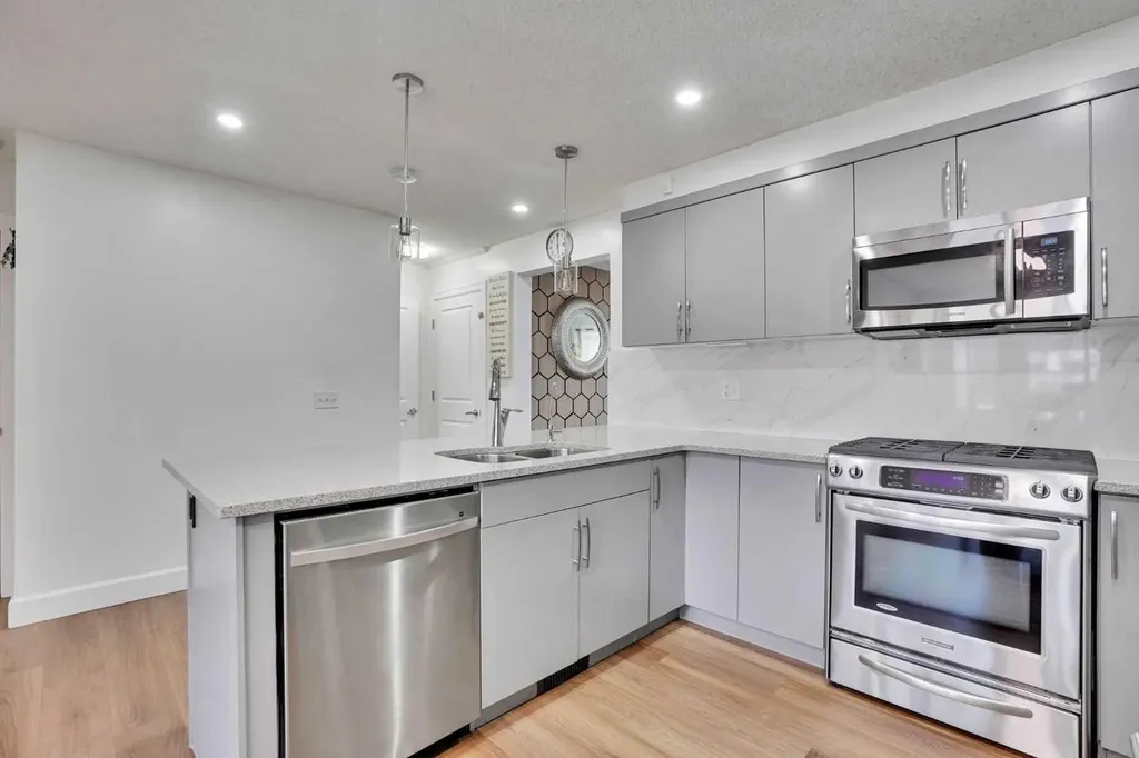 972 Windsong Drive SW Airdrie AB T4B 0P2