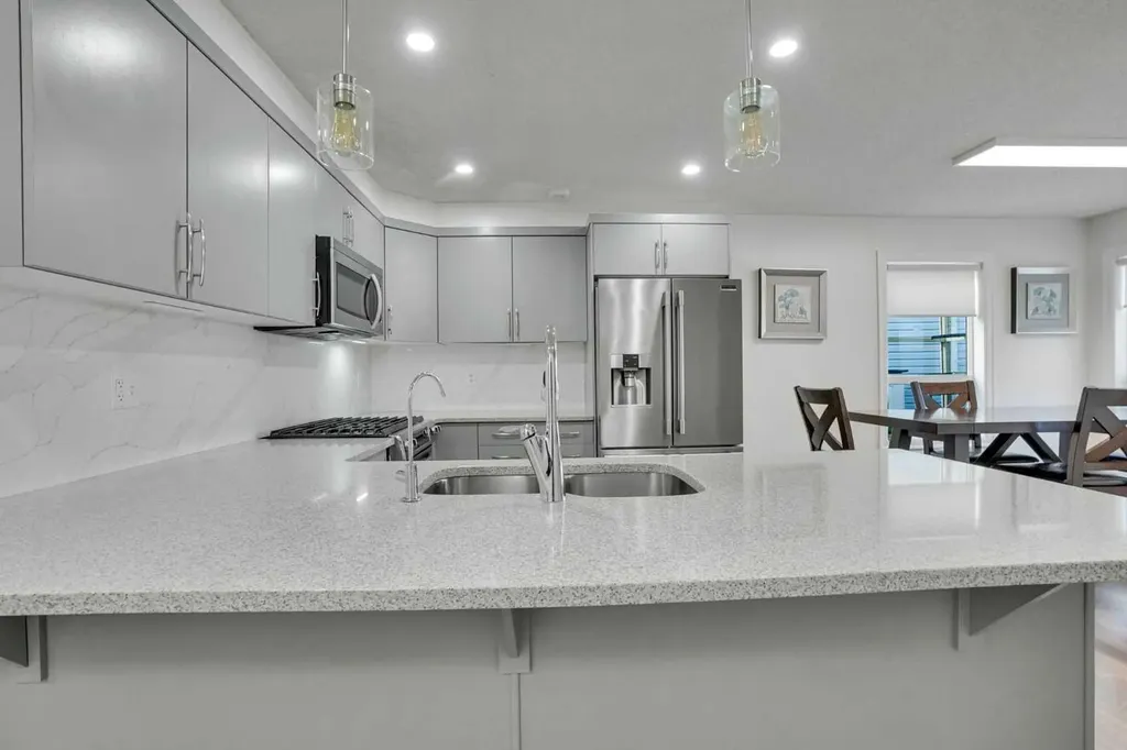 972 Windsong Drive SW Airdrie AB T4B 0P2